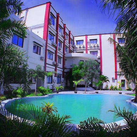 Grand Duta Hotel Palu Exterior foto